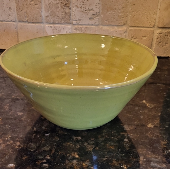 Hand Tossed High Sided Olive Green Seagrove, NC Bowl - Picture 14 of 16